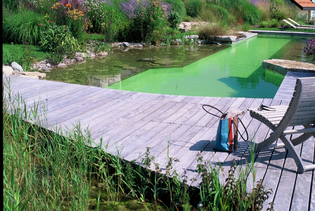 16-Terrasse-Piscine-Le-Jardin-FengShui